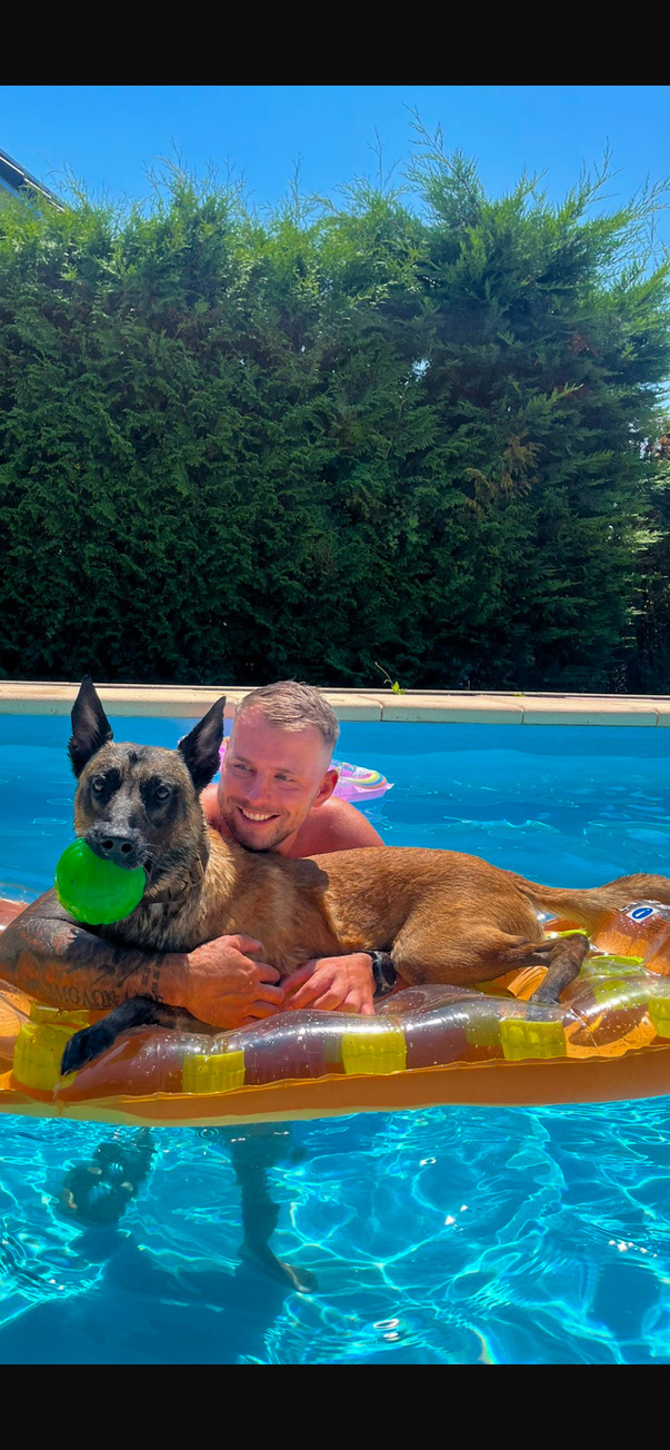 Kevin Kovacevic mit seinem Hund